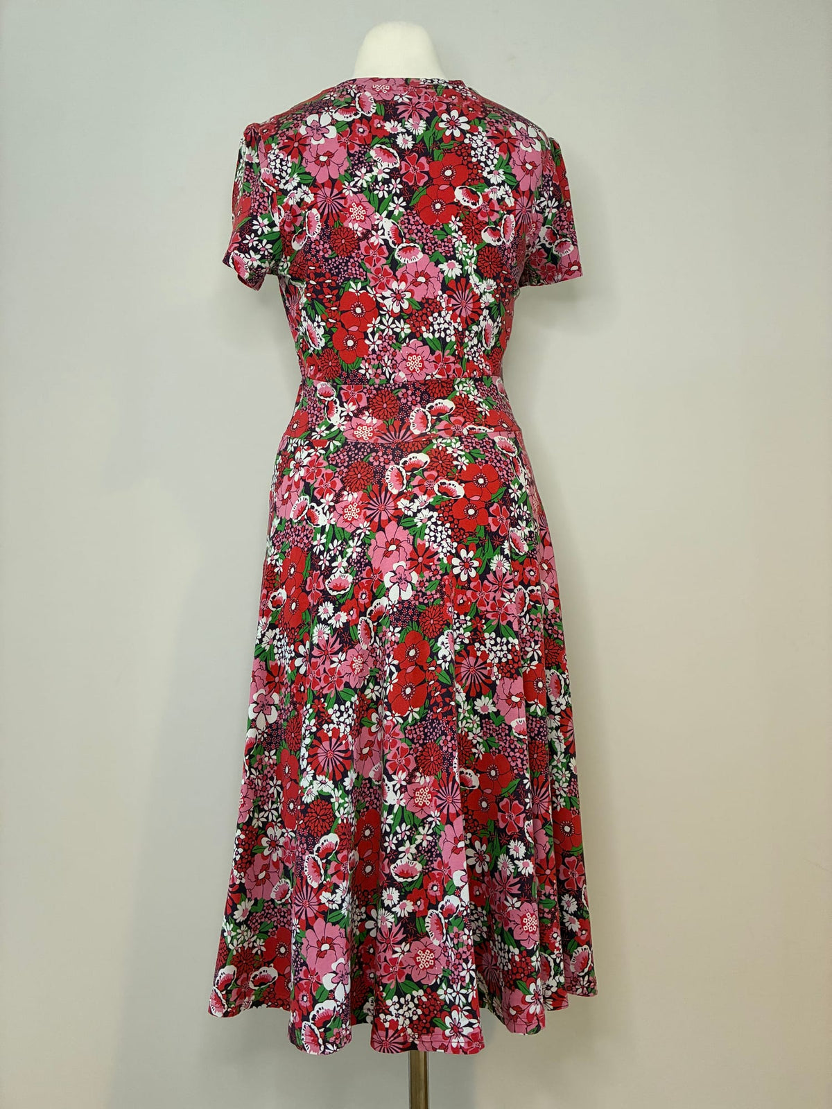 Blutsgeschwister Kleid, Größe XL, Rot-Pink mit buntem Blumenmuster, Rückansicht