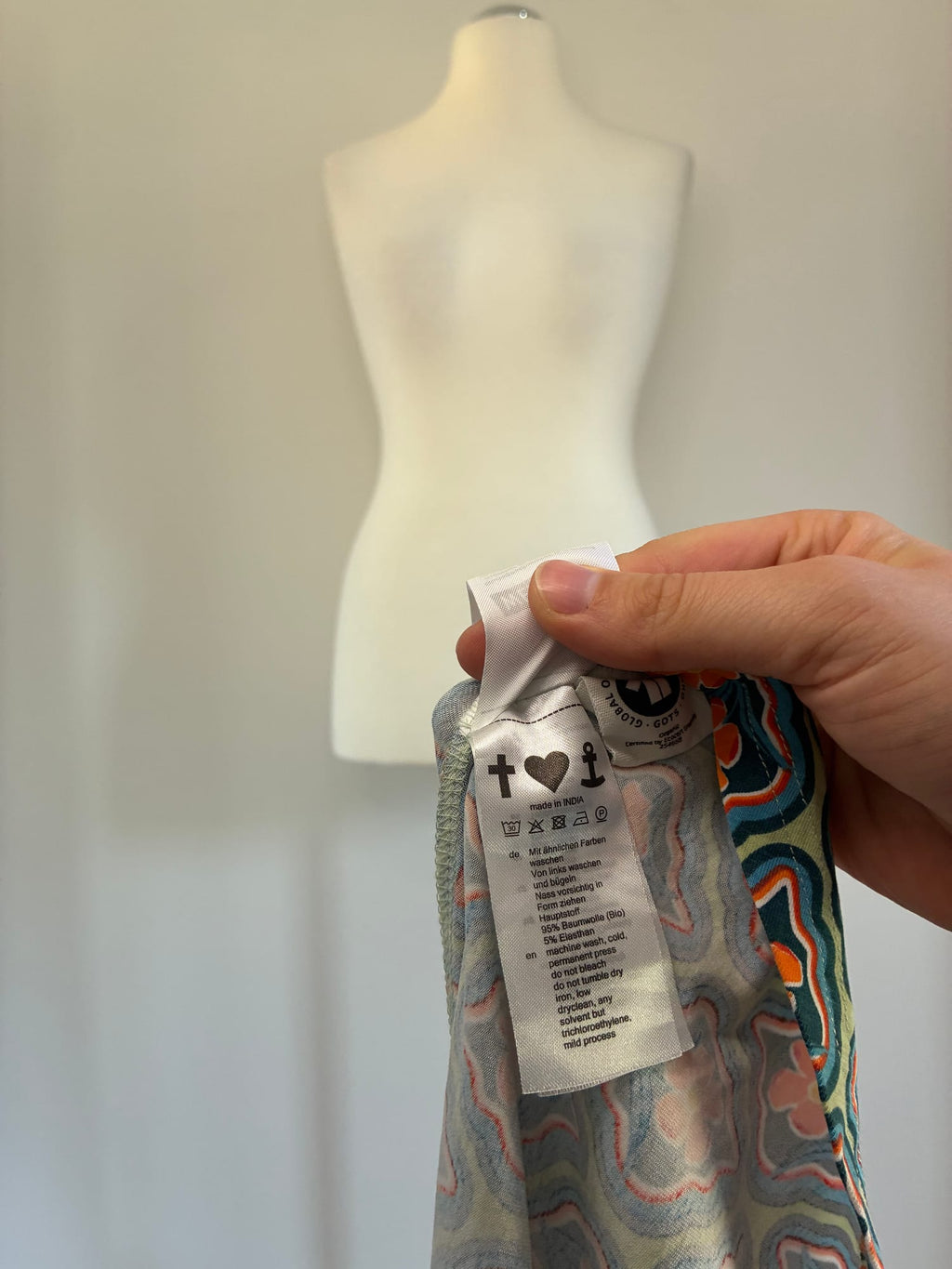 Blutsgeschwister Jerseykleid, Größe XL, Mintgrün mit Orange und Petrol gemustert, Pflegeetikett