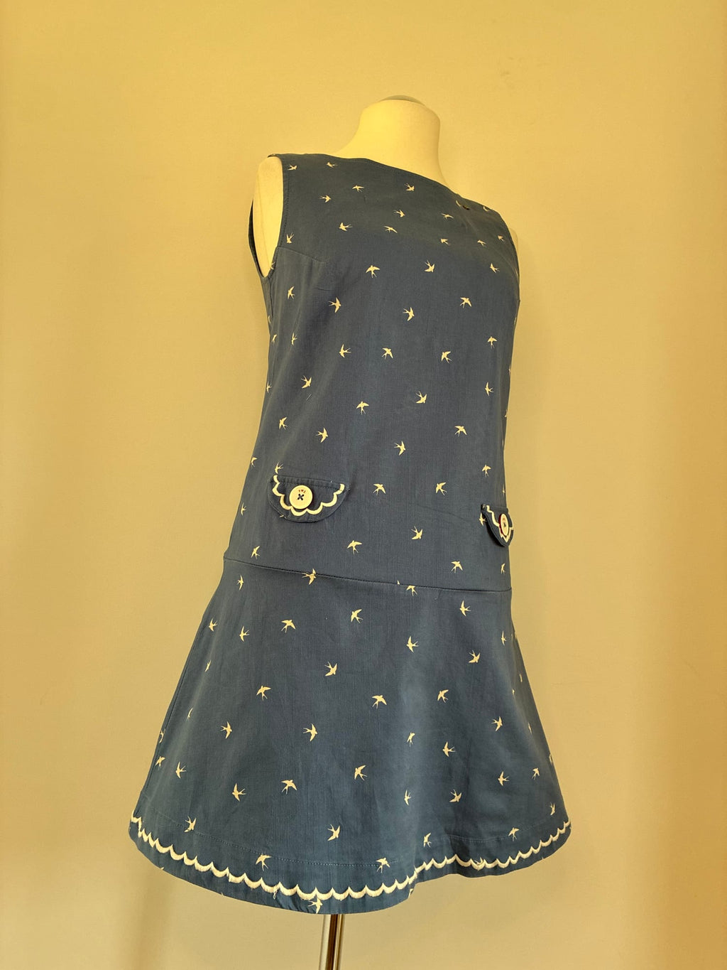 Kleid, Größe L, Graublau, Seitenansicht