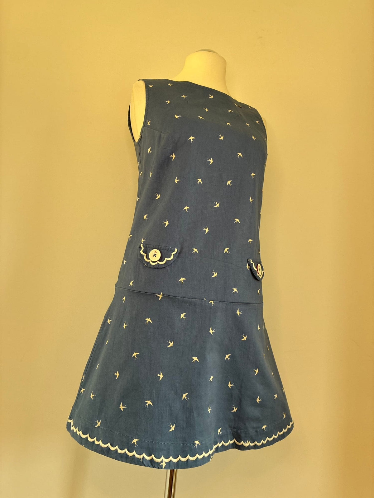 Kleid, Größe L, Graublau, Seitenansicht