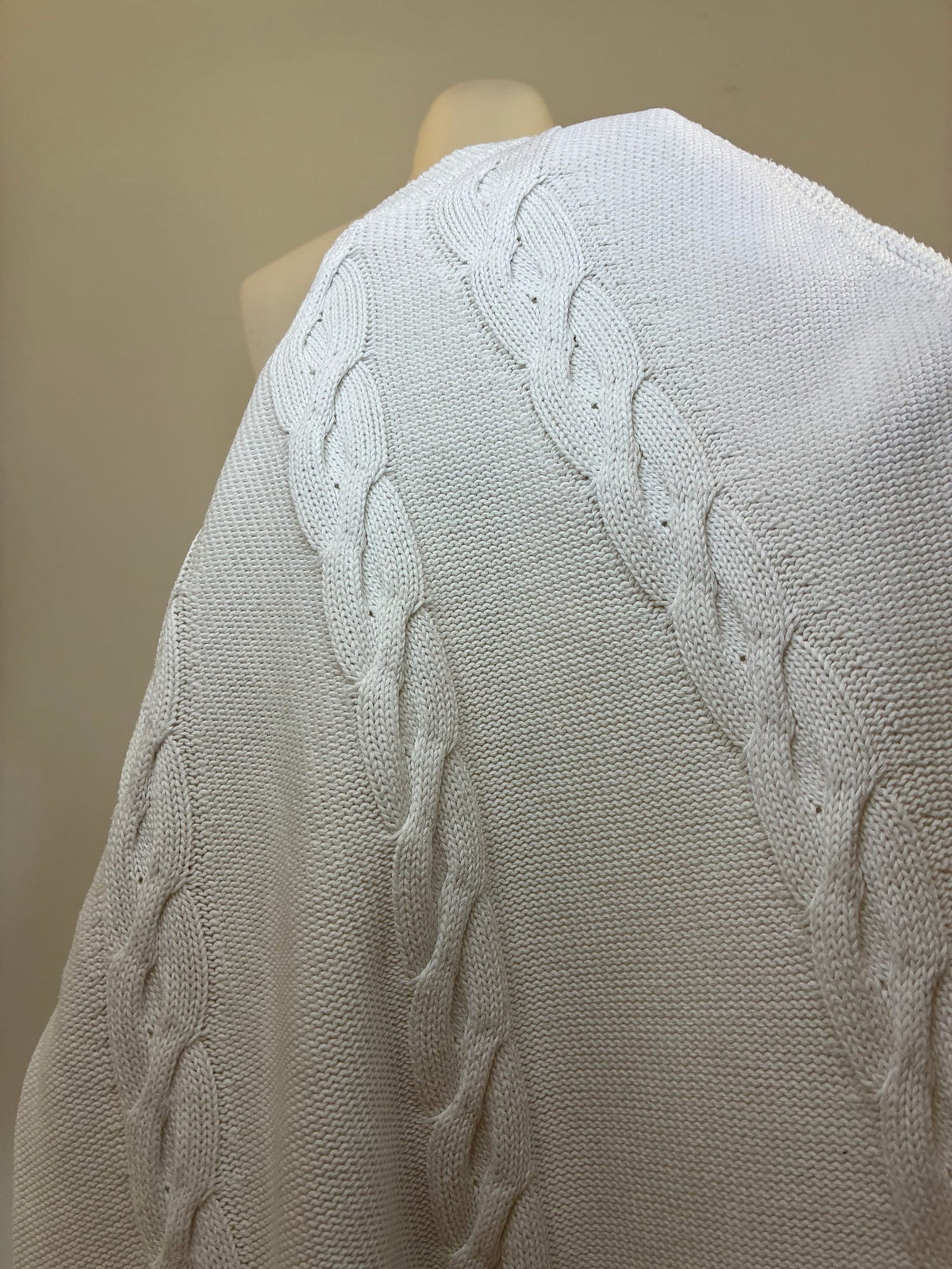 Tommy Hilfiger Pullover, Größe XS, Hellgrau, Detailaufnahme