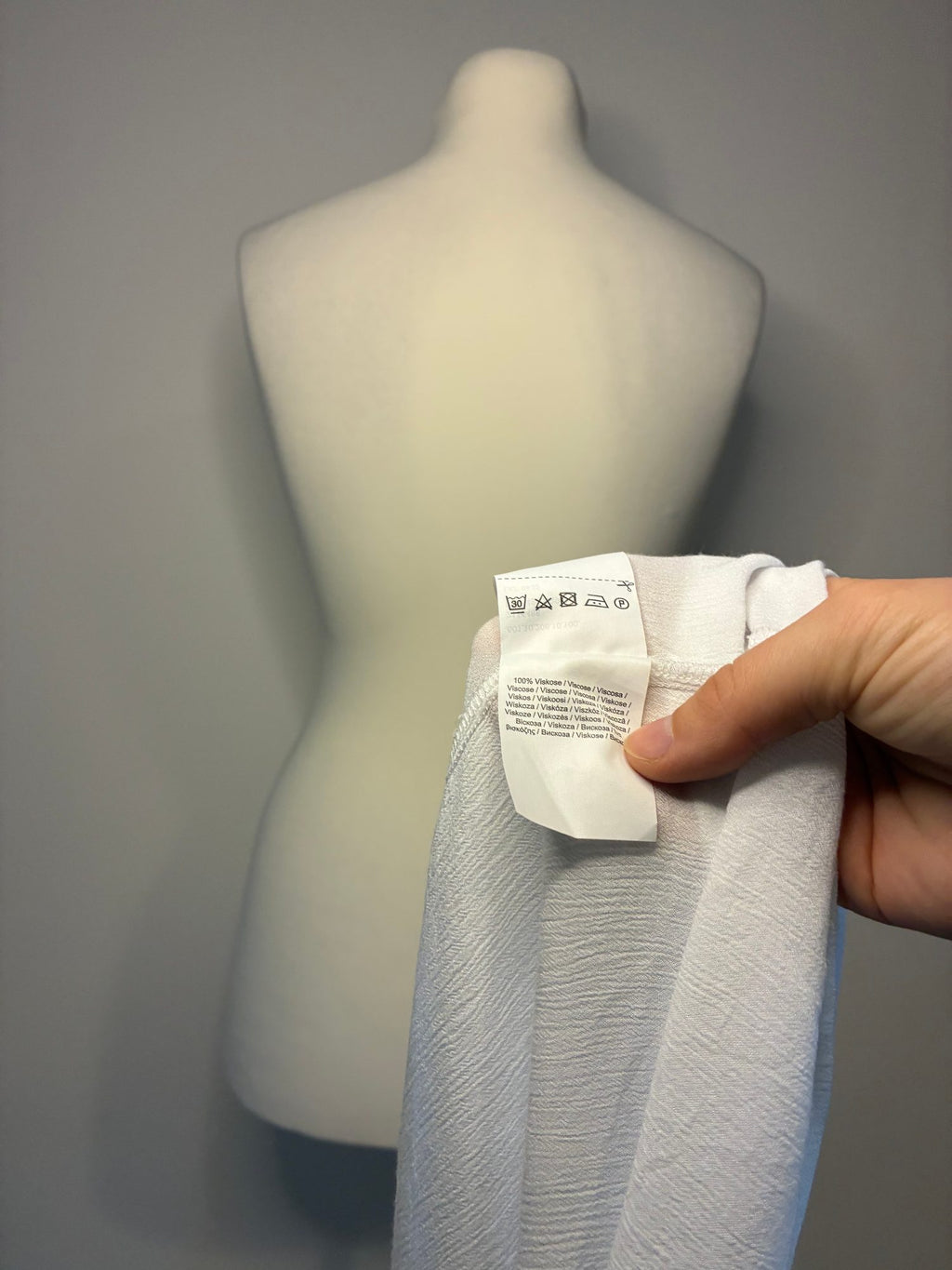 comma Bluse, Größe 44, Weiß, Materialetikett