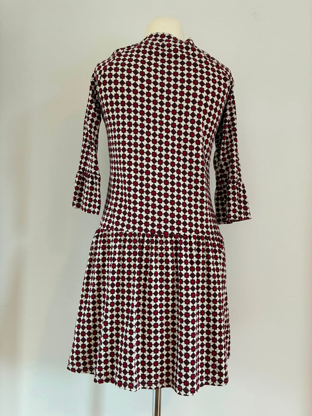 Blutsgeschwister Jerseykleid Größe XL in Bordeaux und Cremeweiß mit Retro-Muster