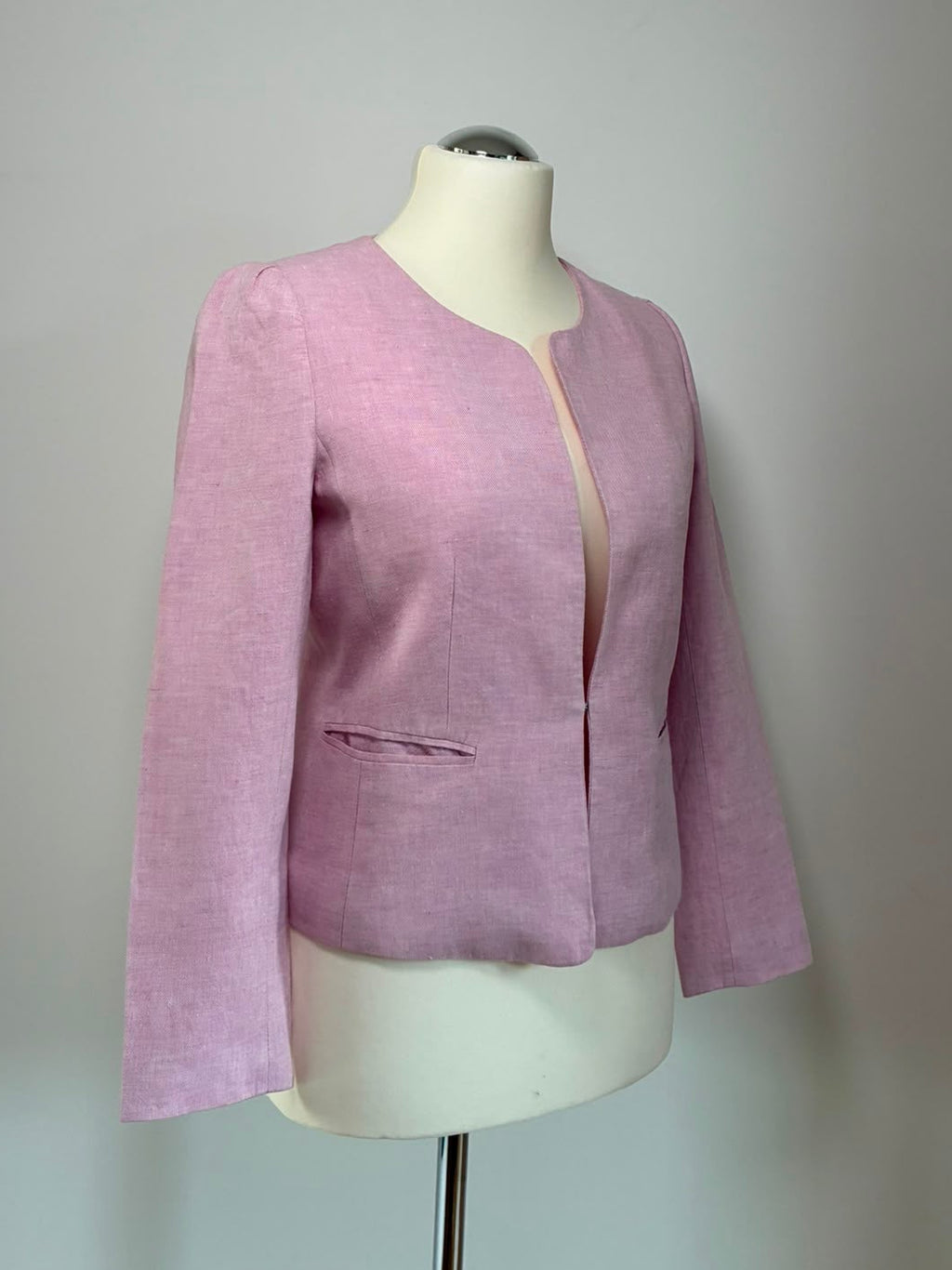 1.2.3 Paris Blazer in Zartrosa, Seitenansicht