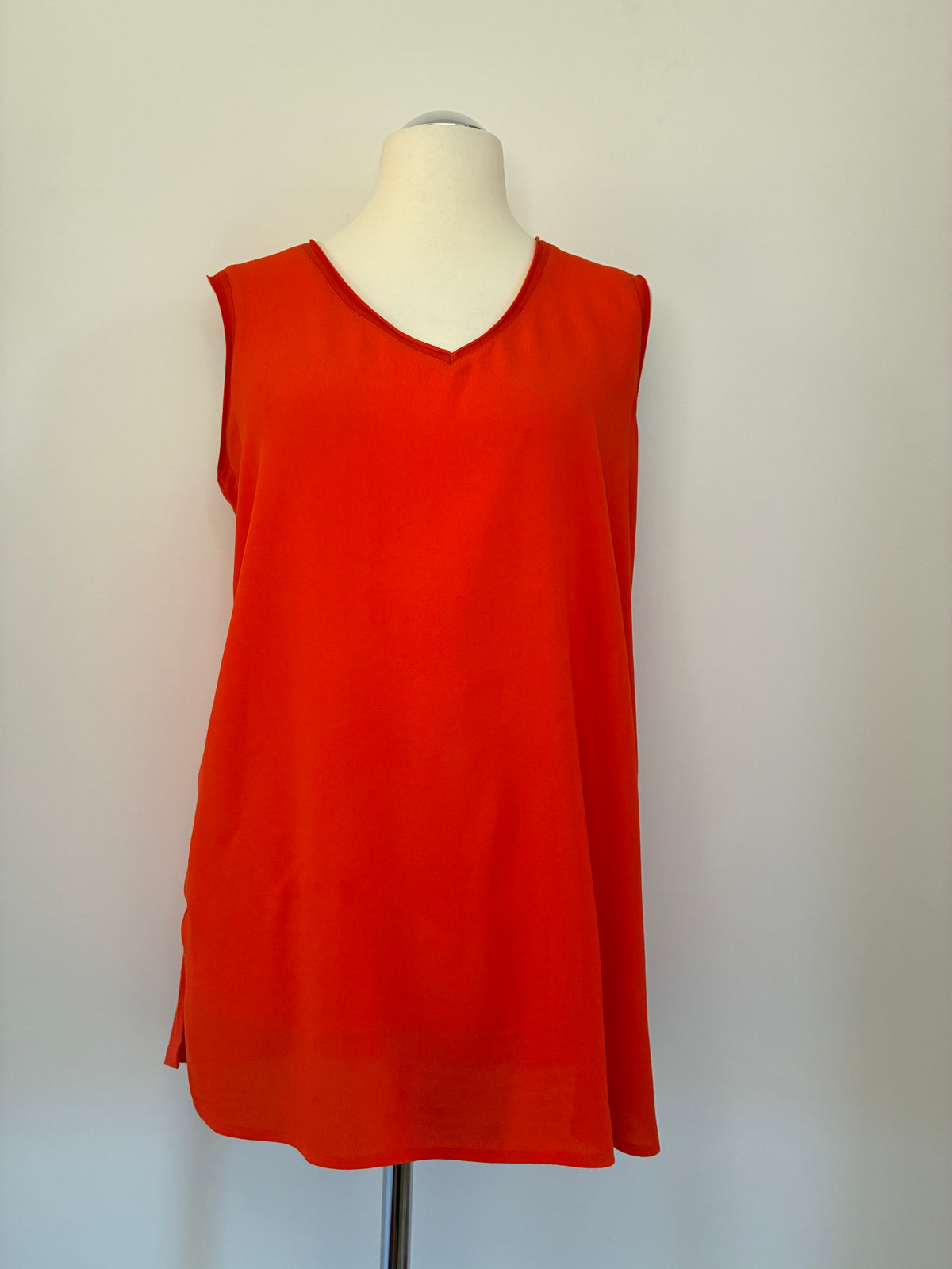 Leuchtendes Top in Rot