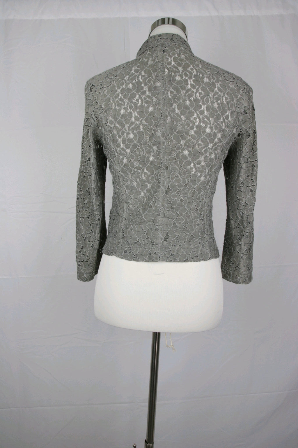 Zauberhafter Blazer mit Lochmuster