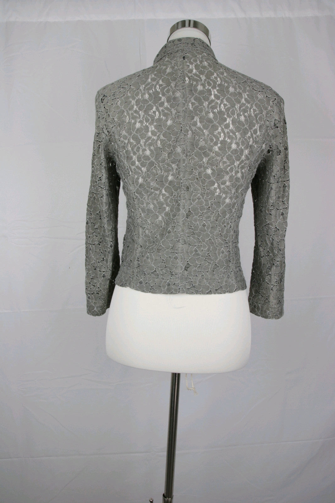 Zauberhafter Blazer mit Lochmuster