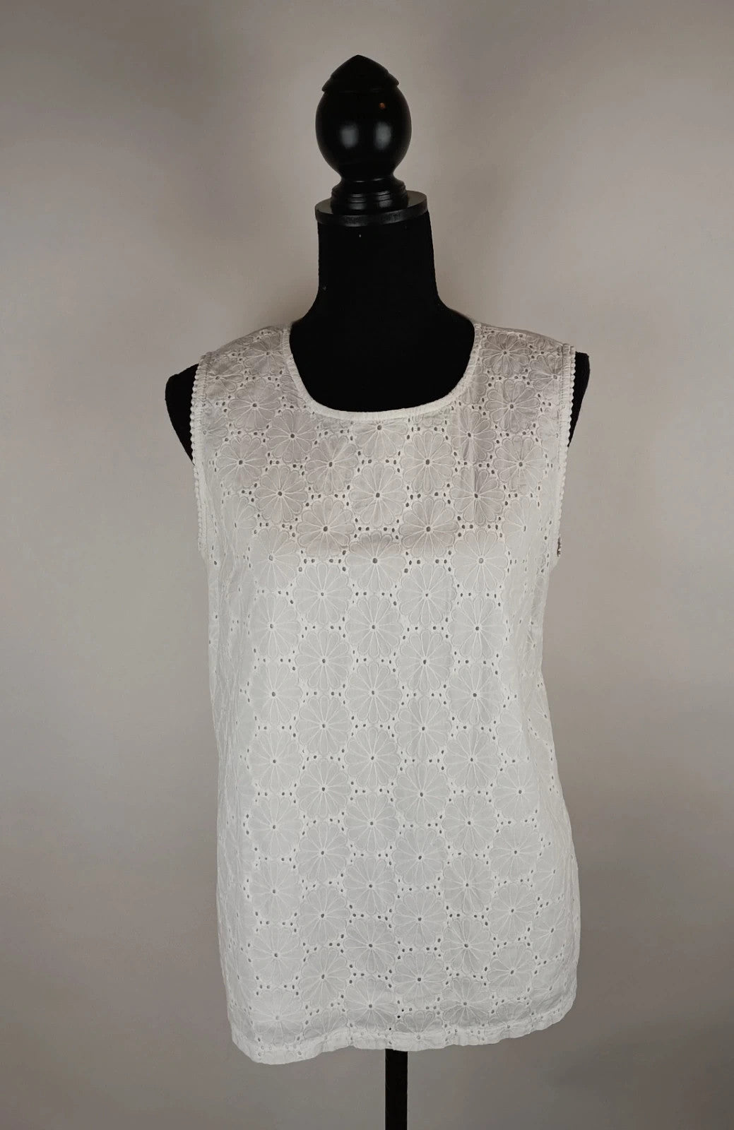 Bluse mit Lochmuster – Second-Hand bei Schickisch