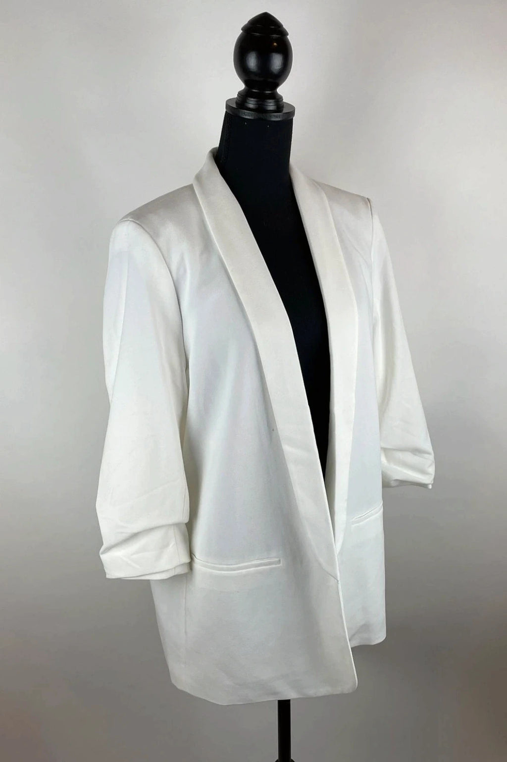 Lässiger Blazer in weiß 