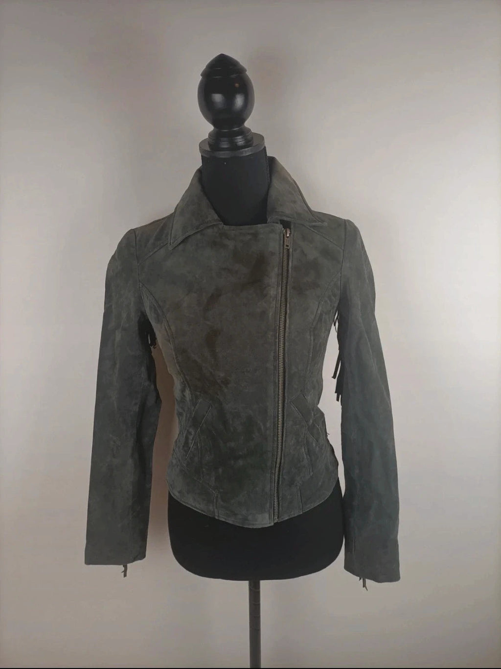 Lässige Lederjacke für den Herbst 