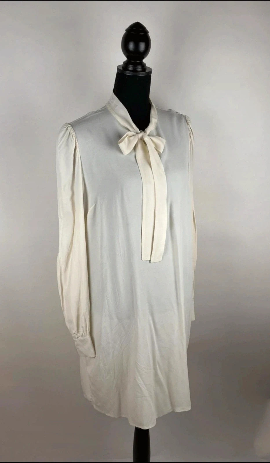 Kleid in Creme – Second-Hand bei Schickisch