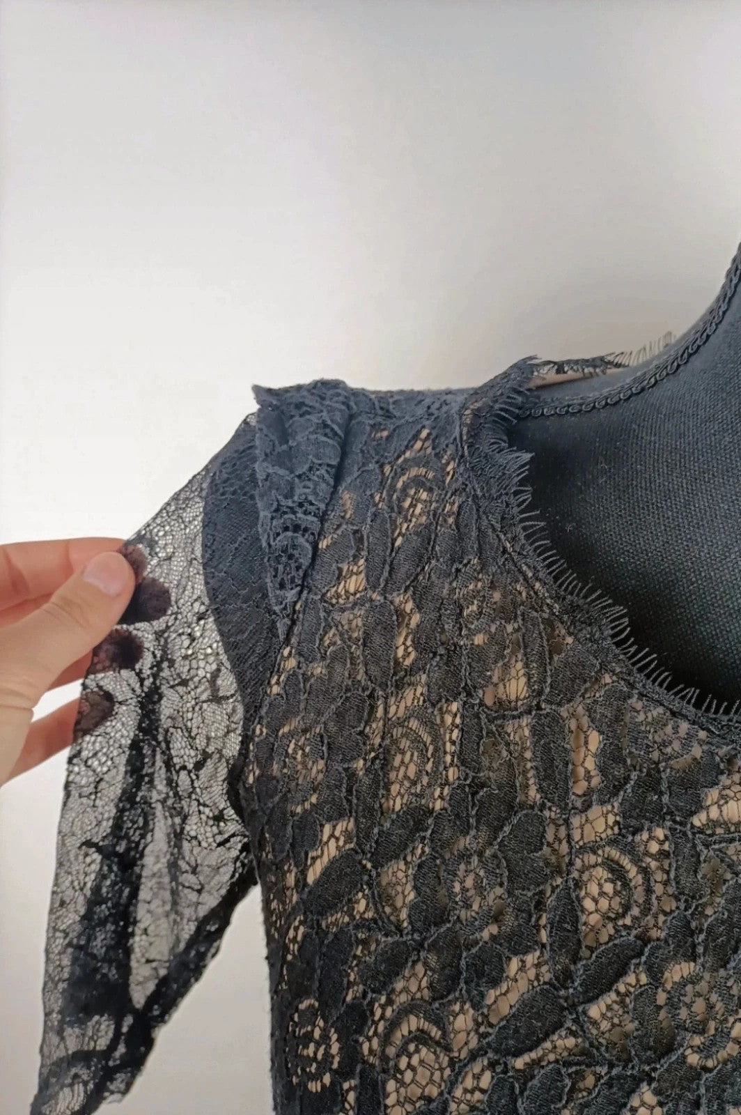 Bezauberndes Kleid für die Feiertage 