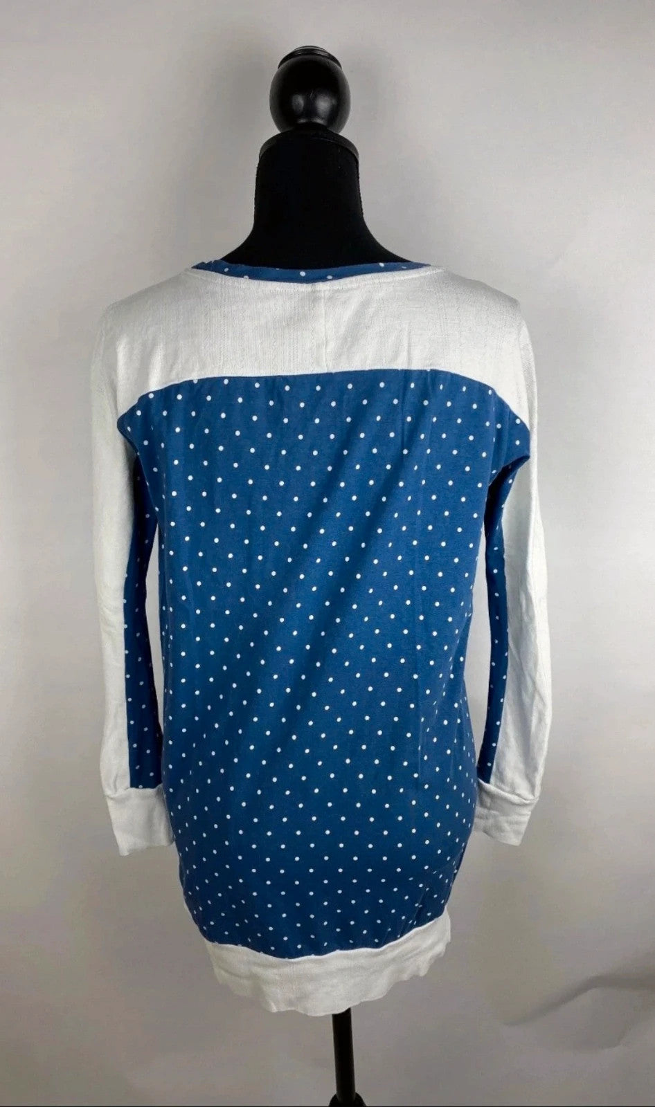 Lässiges Kleid für den Frühling