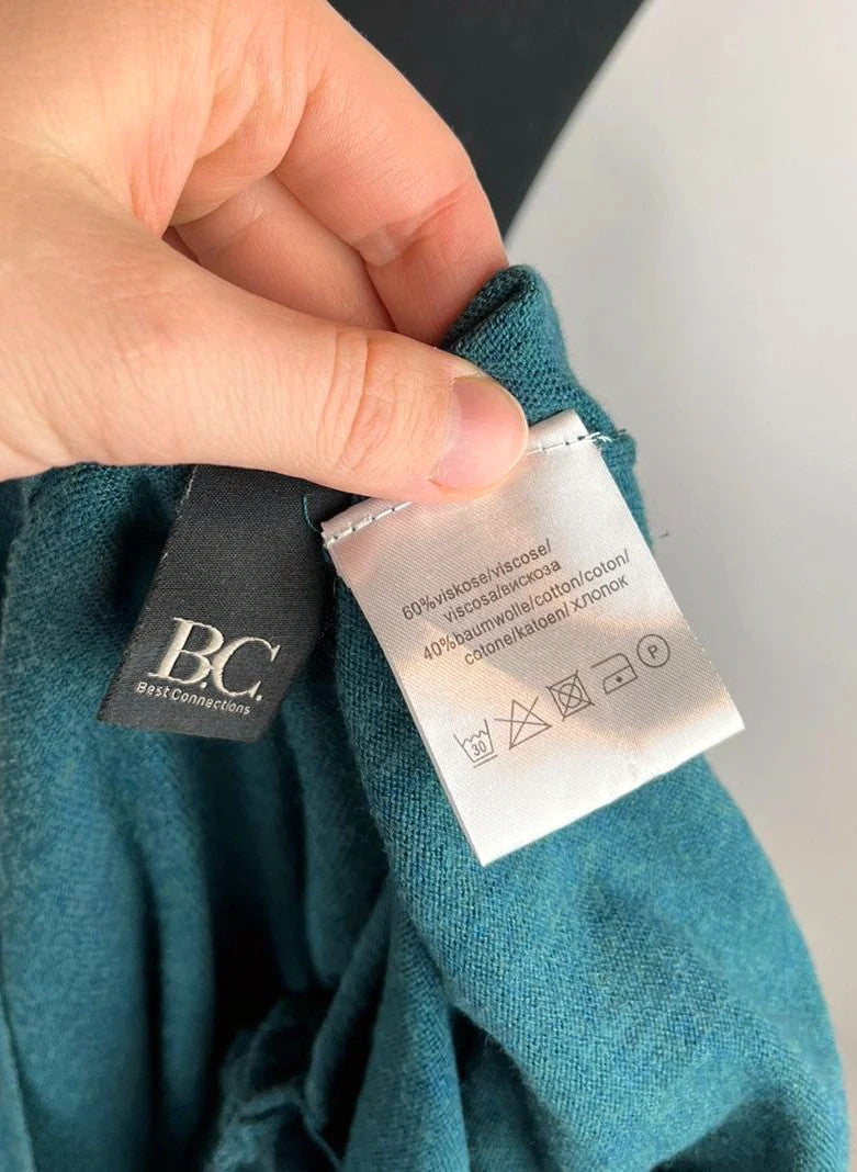 Charmanter Cardigan in Petrol