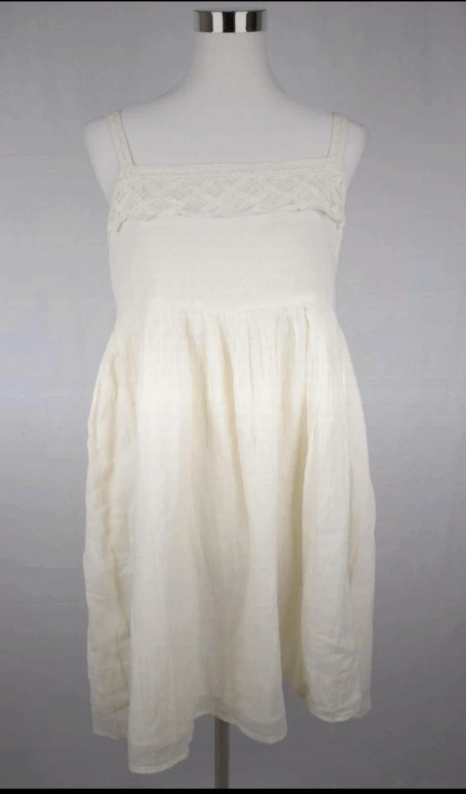 Charmantes Kleid – Second-Hand bei Schickisch