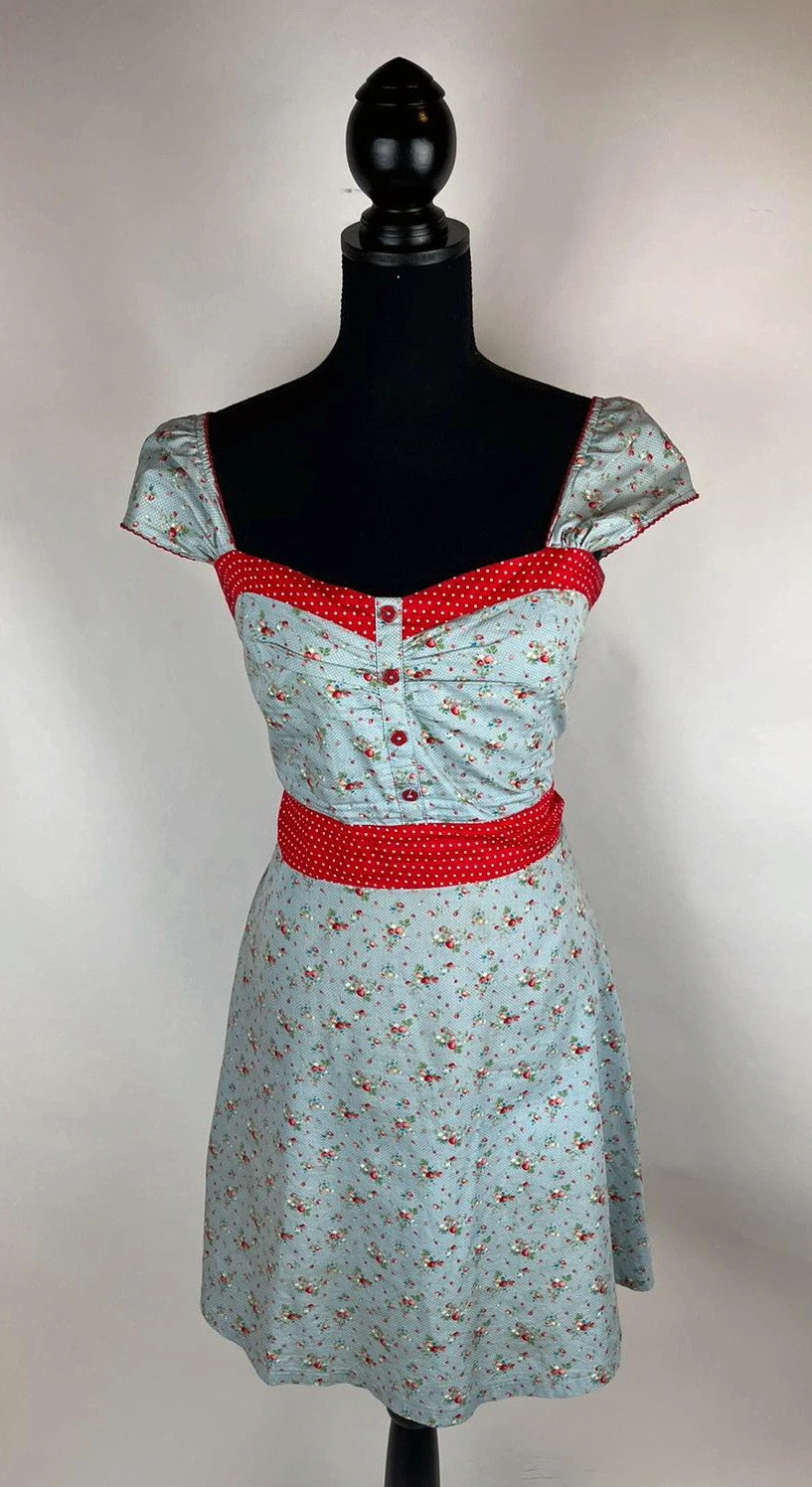 Kleid mit floralem Muster – Second-Hand bei Schickisch