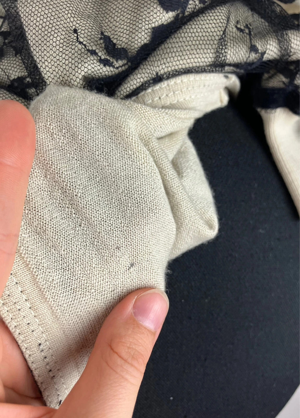 Bezaubernder Cardigan aus Wolle 