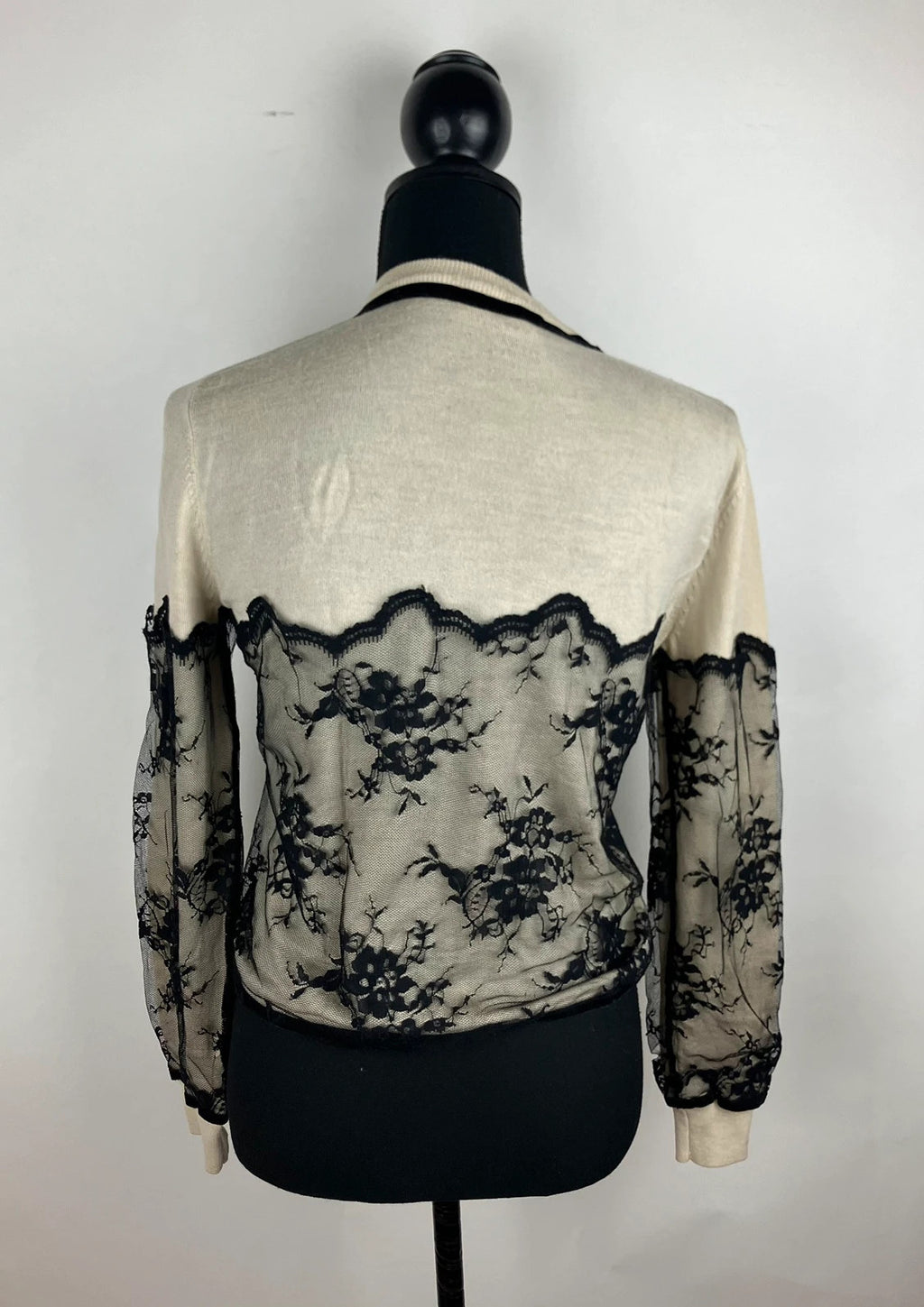 Bezaubernder Cardigan aus Wolle 