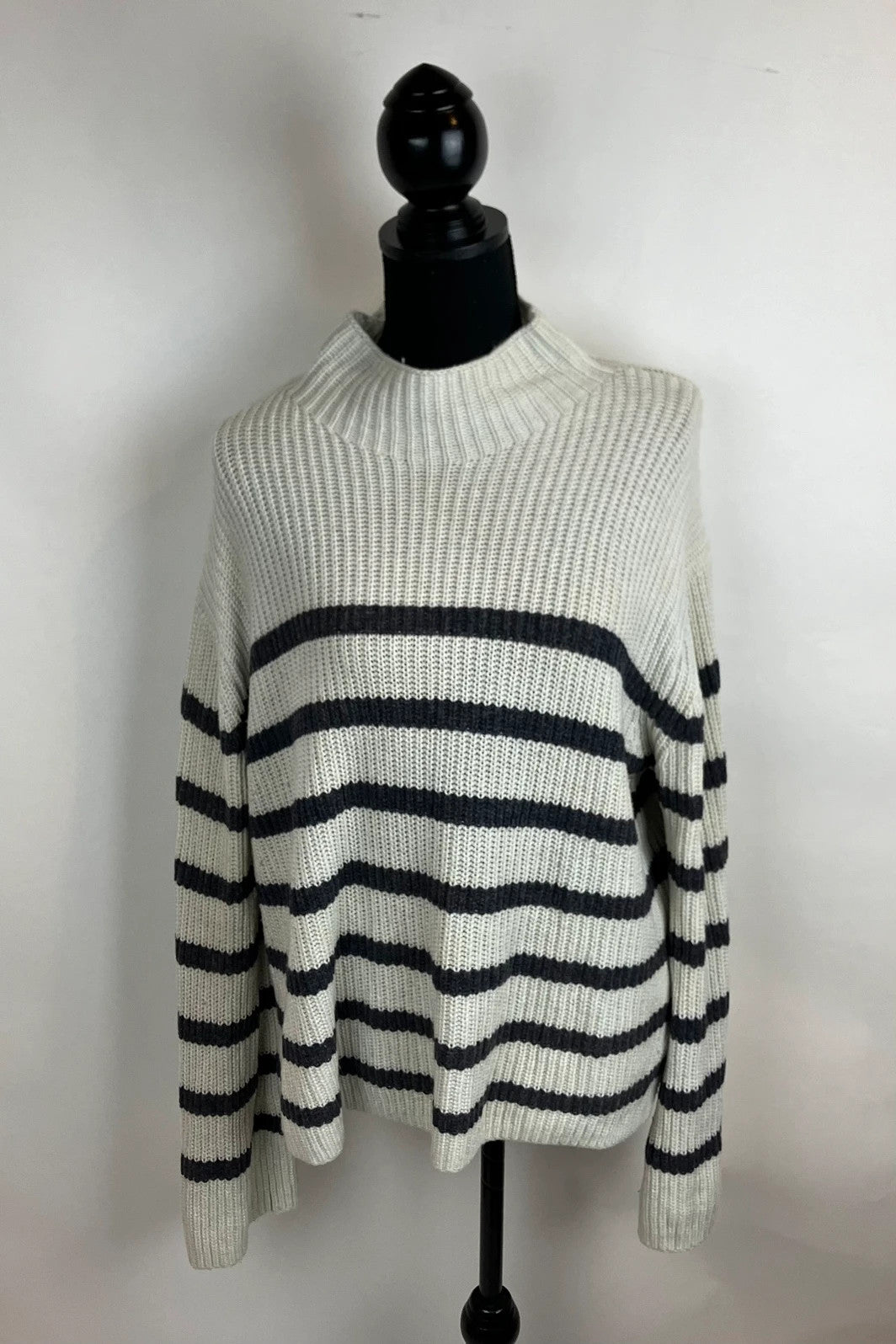Pullover mit Streifen – Second-Hand bei Schickisch