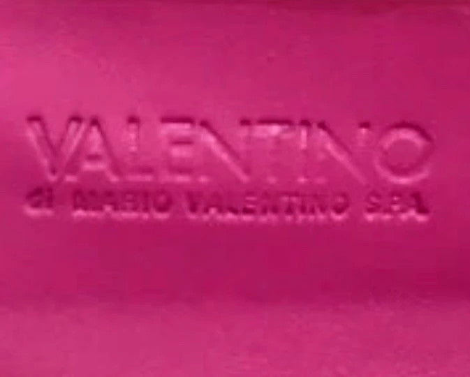 Elegante Valentino Clutch – Perfekt für besondere Anlässe