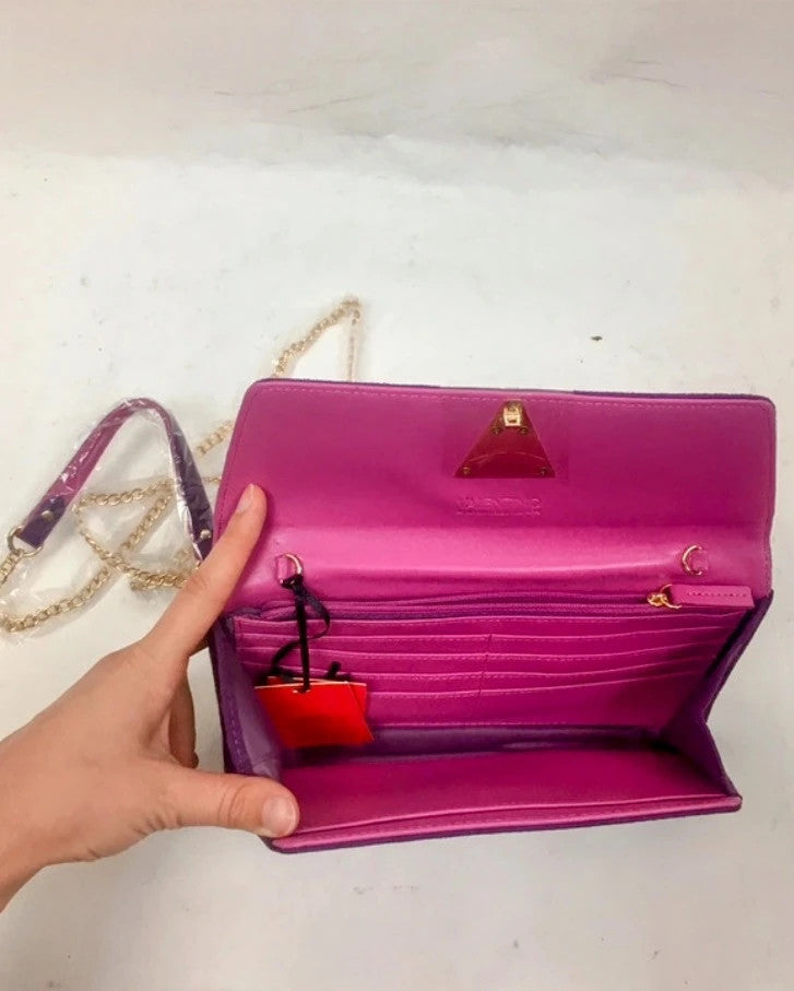 Elegante Valentino Clutch – Perfekt für besondere Anlässe