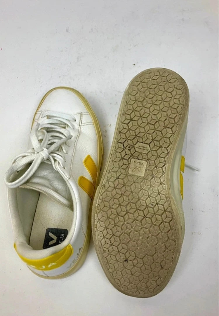 Veja Sneaker in Weiß-Gelb – Second-Hand bei Schickisch