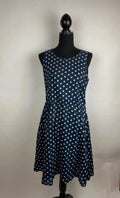 Kleid mit Punkten – Second-Hand bei Schickisch