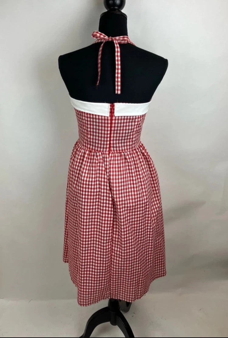 Harmantes Kleid für den Frühling