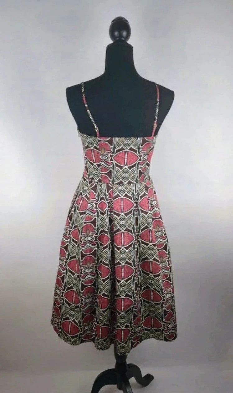 Charmantes Kleid für den Frühling