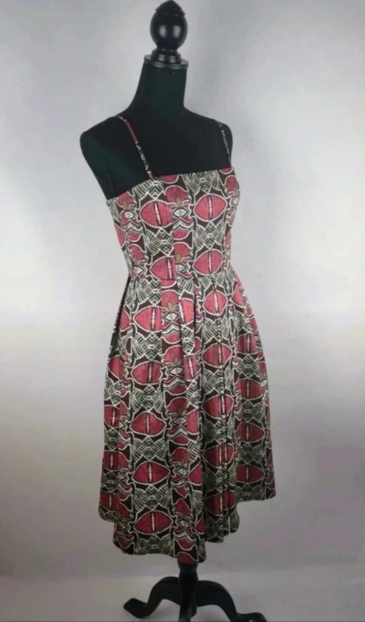 Charmantes Kleid für den Frühling