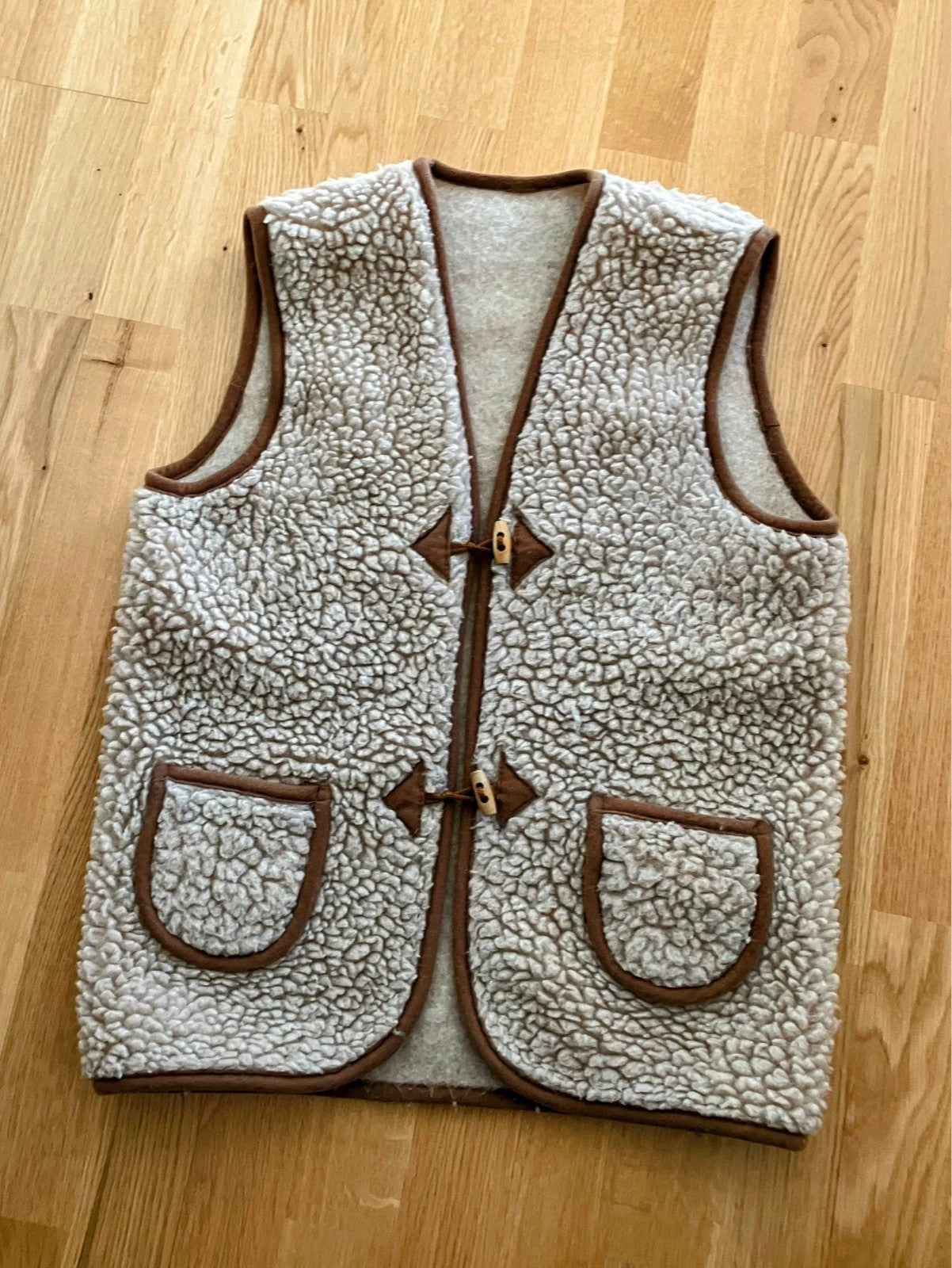 Wollweste – Second-Hand bei Schickisch