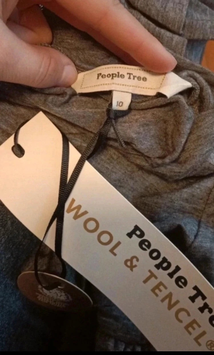 Edles People Tree Sweatshirt – nachhaltige Qualität aus Wolle & Tencel