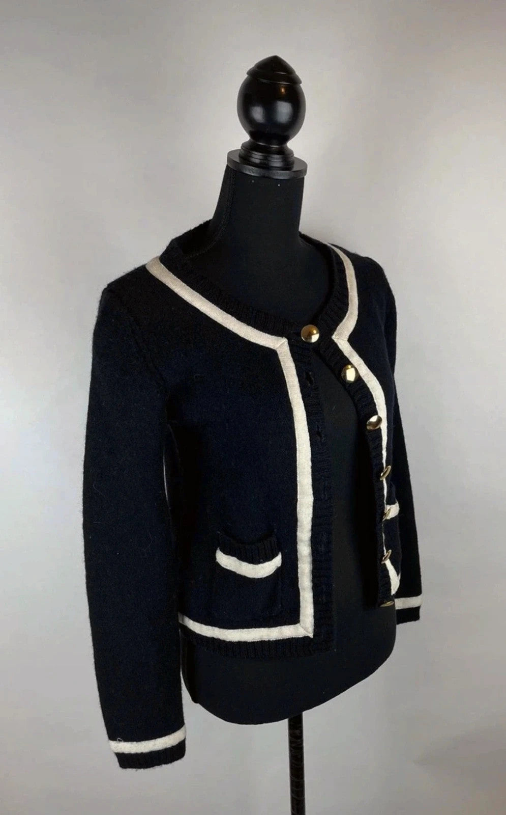 Warmer Pullover aus Wolle