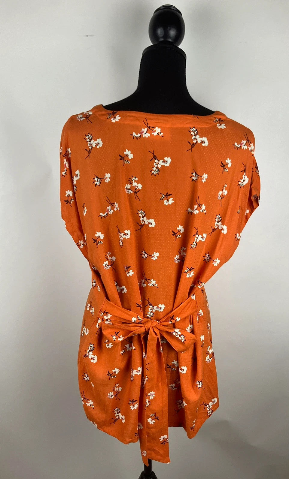 Leuchtende Bluse in Orange