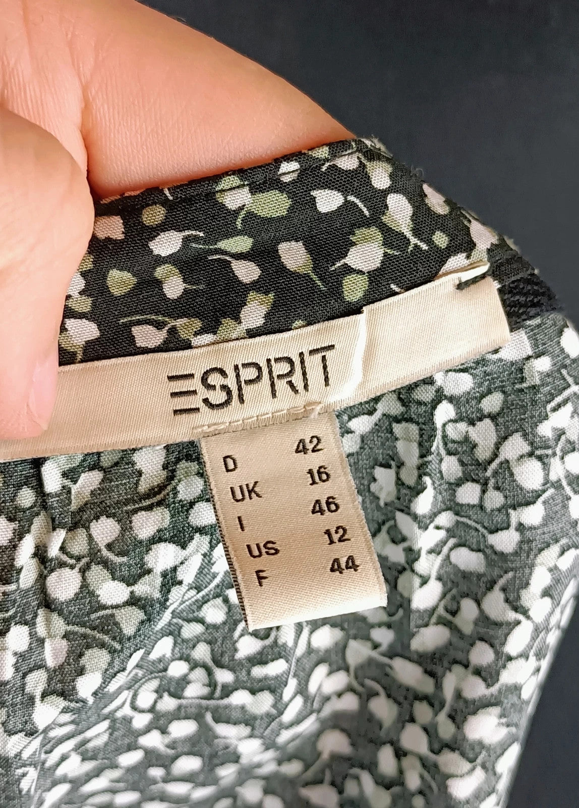 Leichte Bluse für den Frühling