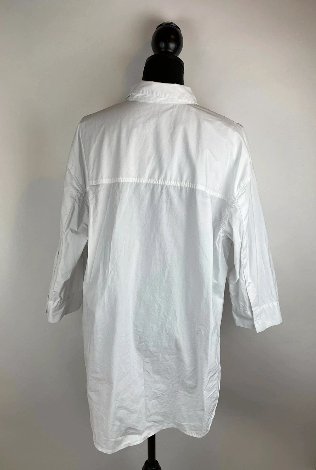 Klassische Bluse in weiß