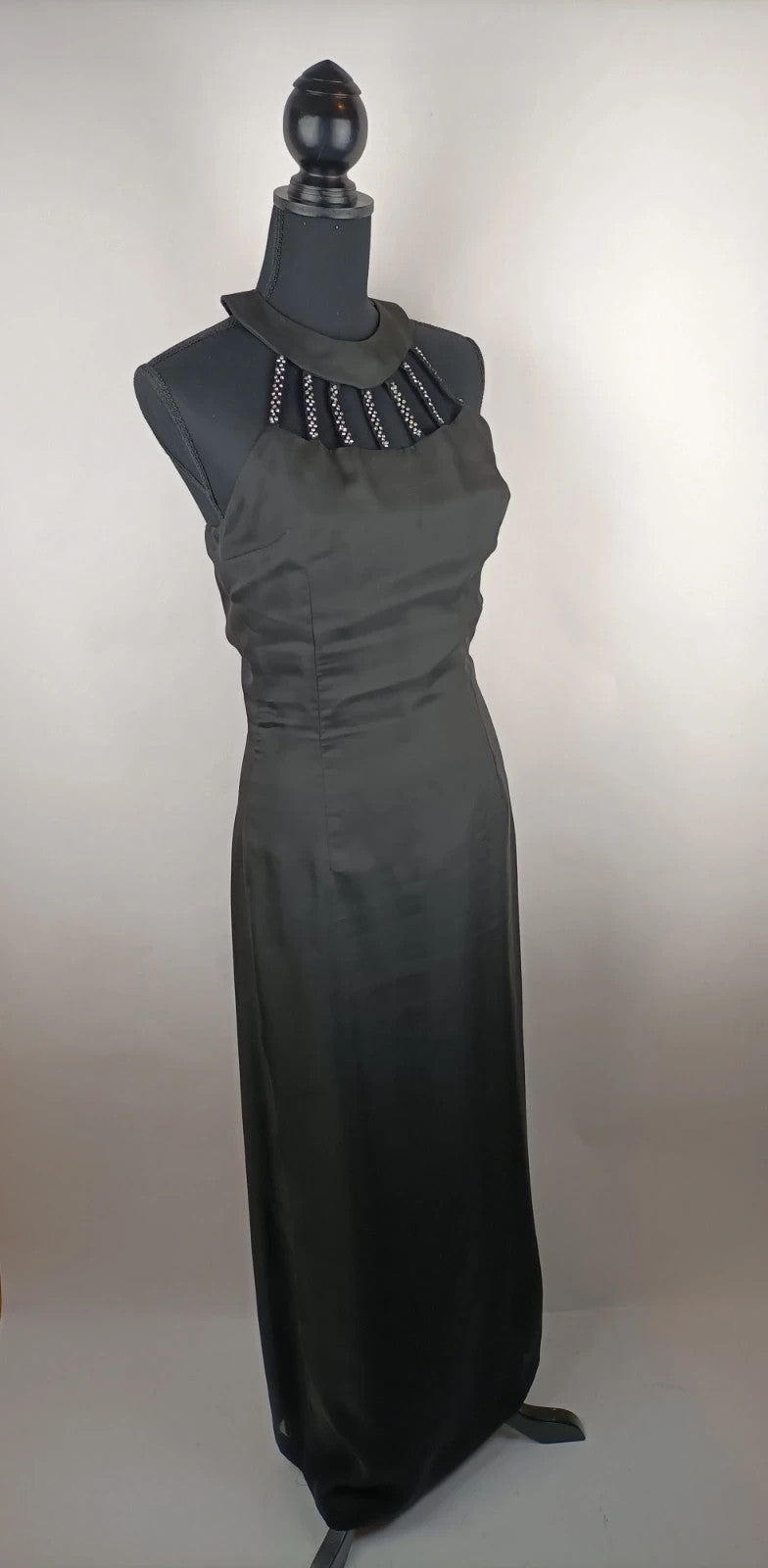 Exklusives Kleid mit Strass
