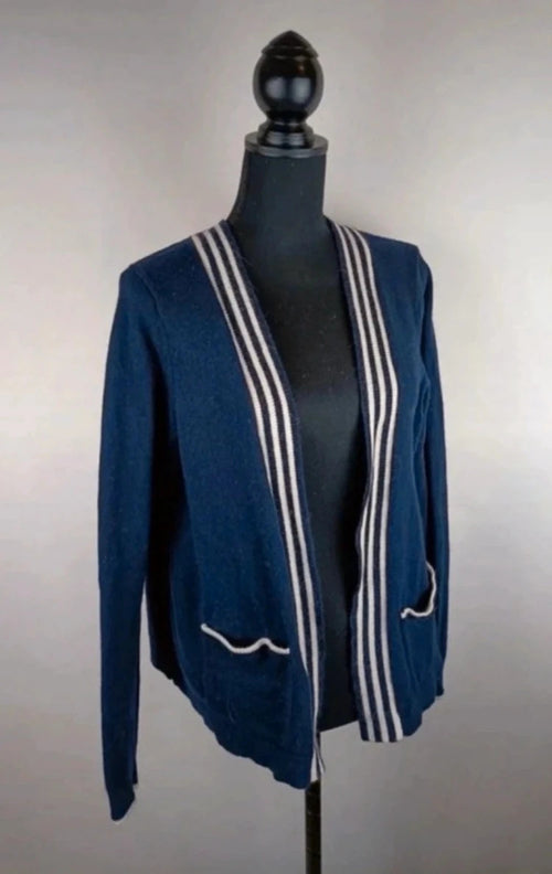 Klassischer Cardigan aus Wolle