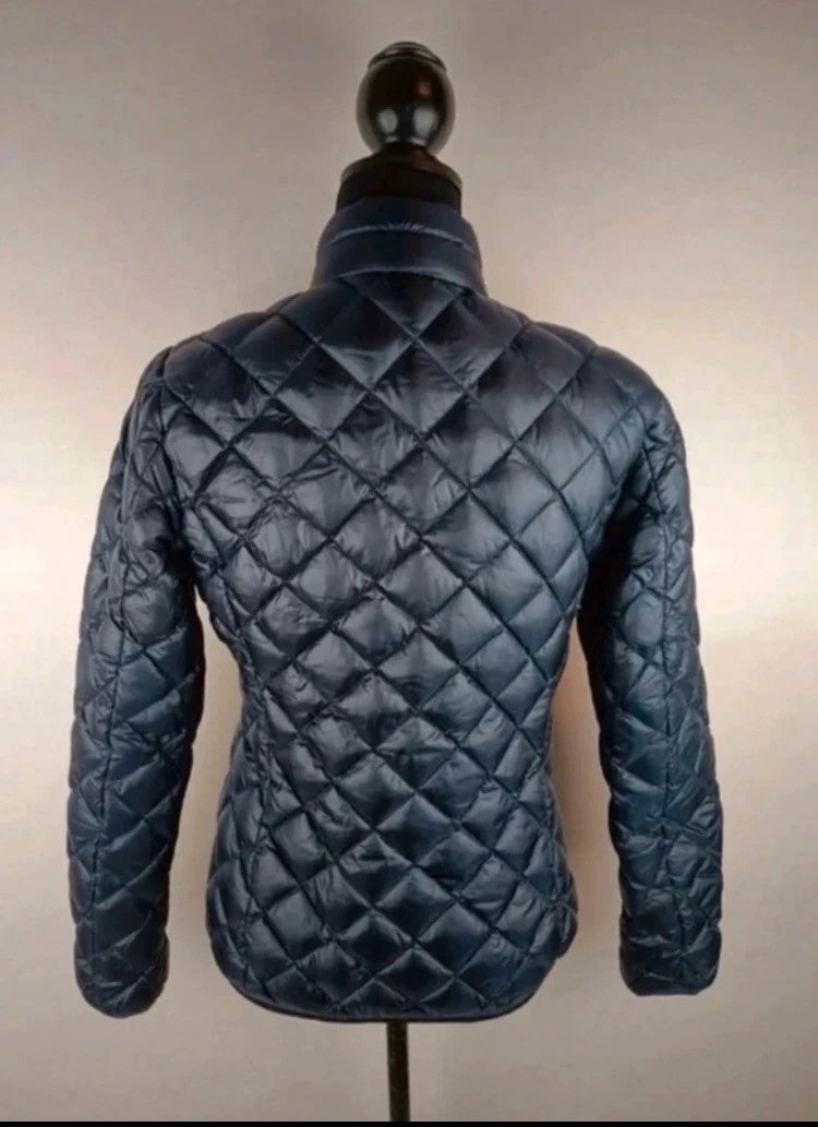 Daunendteppjacke- zeitlos und vielseitig