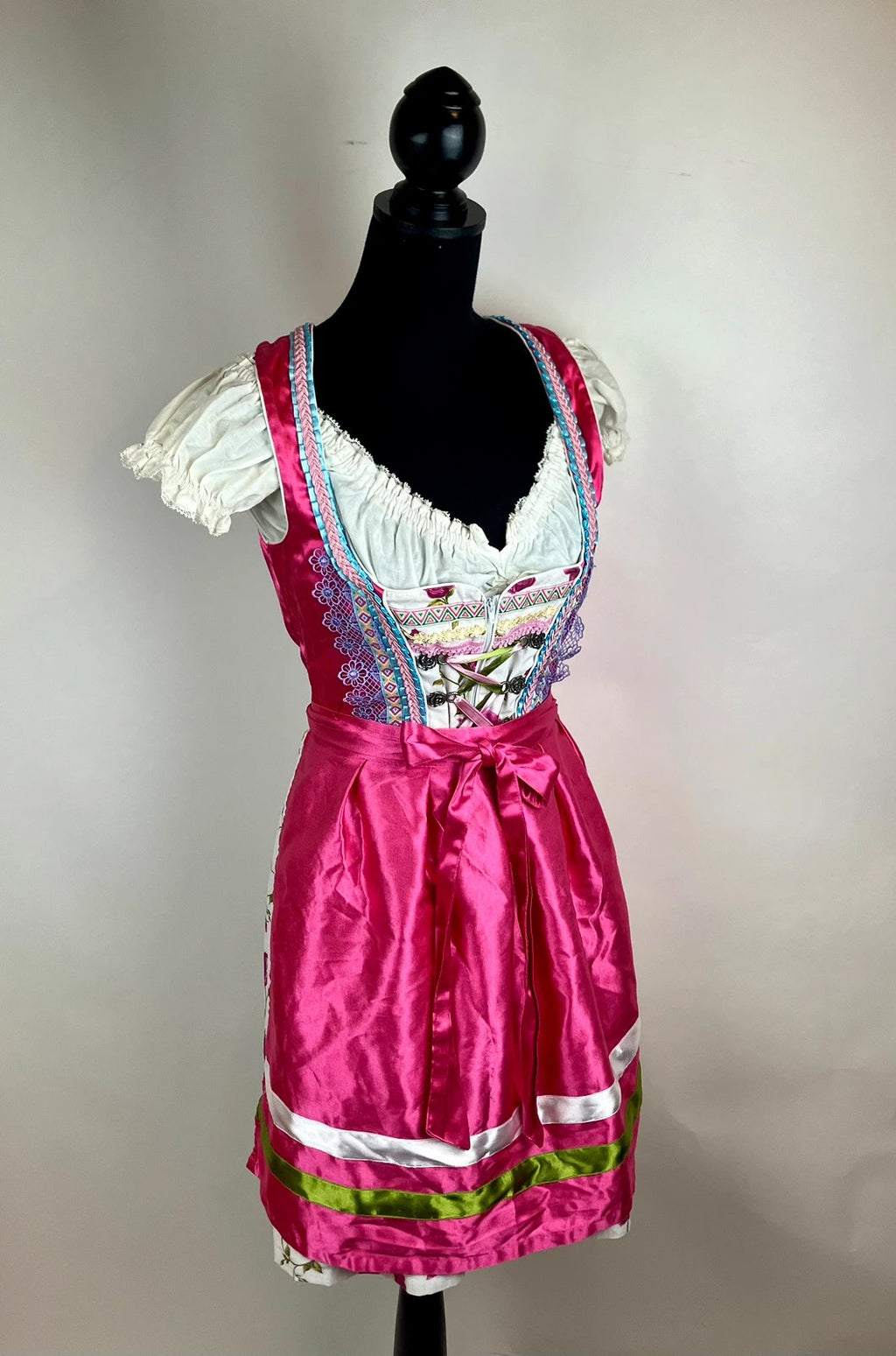 Dirndl in Pink – Second-Hand bei Schickisch