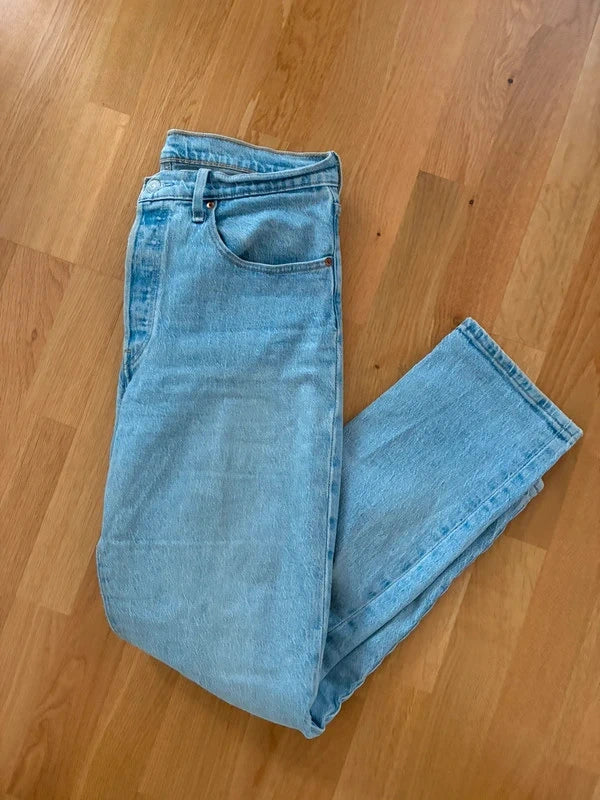 Levi's Jeans in Hellblau (W31 L28) – Second-Hand bei Schickisch