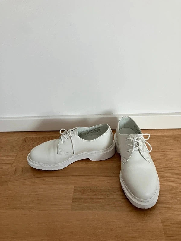 Lässige Sommerschuhe von dr Martens