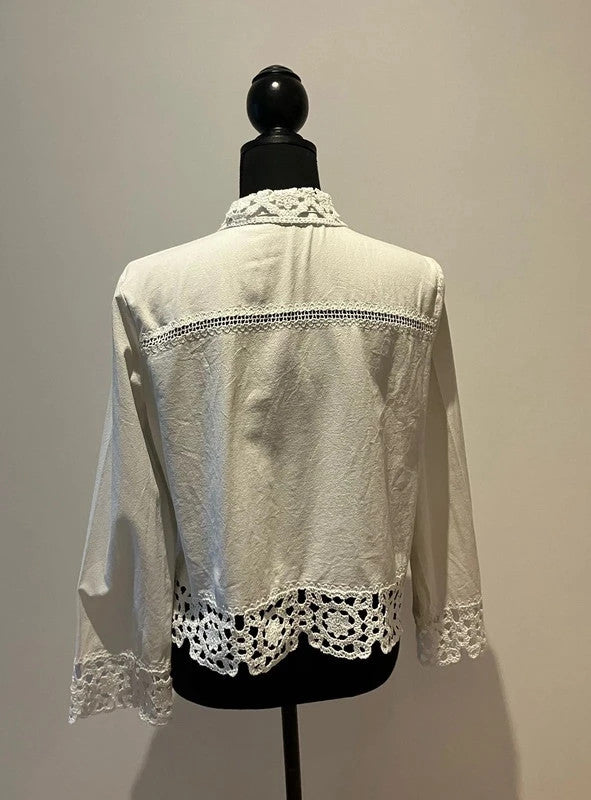 Elegante ZARA Bluse mit Spitzen-Details