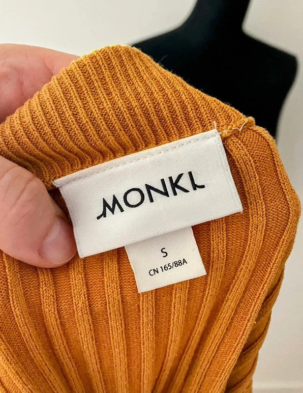 Senfgelbes Shirt für den Herbst