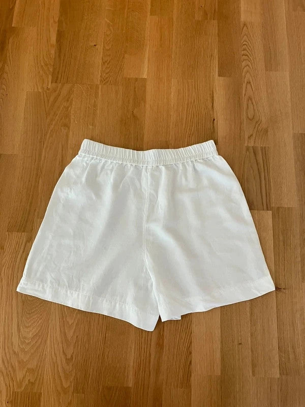 Klassische Hose in weiß