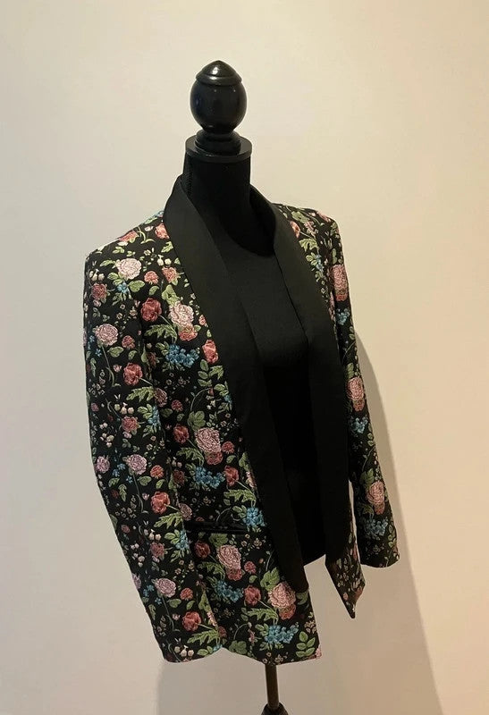 Eleganter Statement-Blazer mit floralem Muster