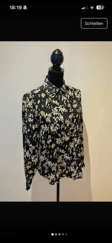 Klassische Bluse aus Seide