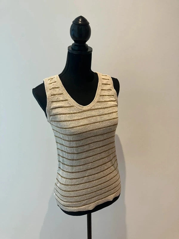 Sommershirt aus Leinen mit goldenen streifen
