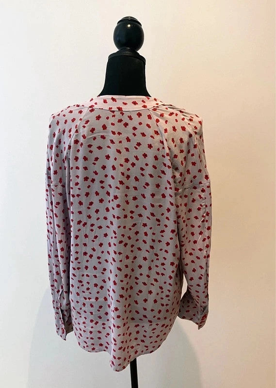 Leichte Seidenbluse mit schluppe