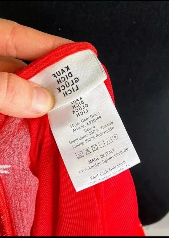 Charmantes Kleid für den Frühling